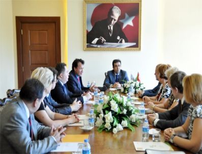 MERSIN TICARET VE SANAYI ODASı - Güzeloğlu: Ekonomik Yatırımlar Kazan Kazan Felsefesi Üzerine İnşa Edilmeli