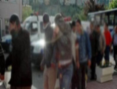 İzmir'de rüşvet operasyonu: 45 gözaltı