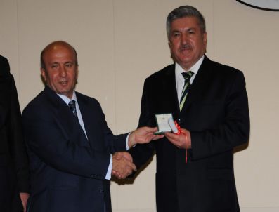 GAYRI SAFI MILLI HASıLA - Ör-koop’a Madalyası Ankara’da Düzenlenen Törenle Verildi