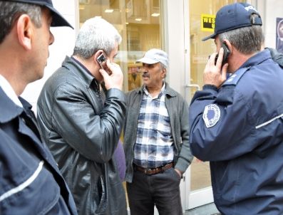 Polis, Bir Saat Peşinde Dolaştı Yine De Dolandırıldı