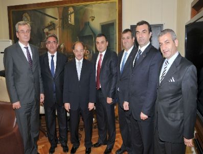 KÖRFEZ ÜLKELERI - Sağlık Bakanı Görev Verdi, Atso Ambulans Helikopterleri Amerika’da Tanıtacak