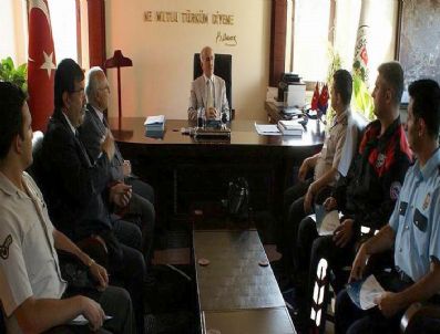 YUSUF ODABAŞ - Yamaç Paraşütü Kursunu Tamamlayan Kursiyerlere Sertifikaları Verildi