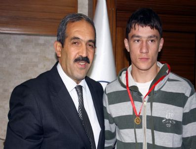 Avrupa İkincisi Mükremin Güler, Doğan Ürgüp`ü Ziyaret Etti