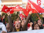 İzmir`de Binler Şehitler İçin Sokağa İndi