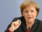 Merkel: 'AB bir zirveyle krizi çözemez'