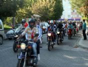 300 Motosikletli, `şehitlere Saygı Gösterisi` Yaptı