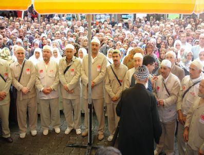 Alaplı`da Hacı Adayları Kutsal Topraklara Uğurlandı