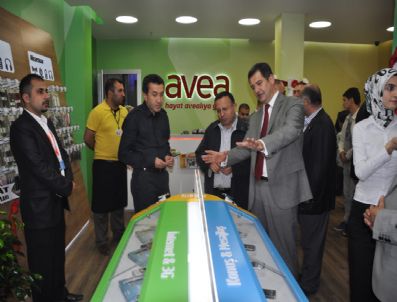 ERKAN AKDEMIR - Avea Türkiye`de Bin Mağazada Hizmet Veriyor