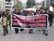 Bitlis`teki Gözaltılar Protesto Edildi