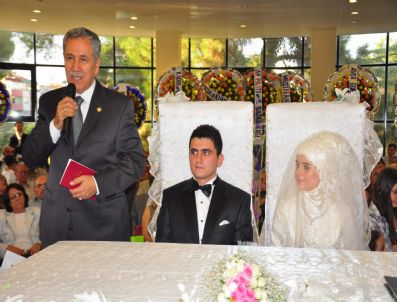 MÜNEVVER ARıNÇ - Bülent Arınç Nikah Şahidi Oldu