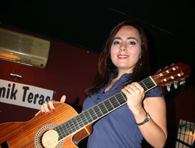 LATIF DOĞAN - İstanbul gecelerinin tozunu alıyor