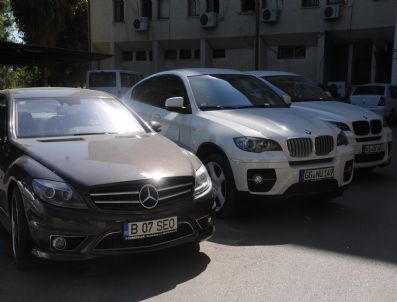 İNTERPOL - Romanya`dan Çalınan Lüks Otomobil Mersin`de Ele Geçirildi
