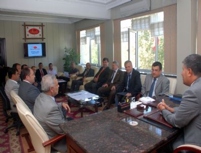 Vali Akpınar`dan Köy Ziyareti