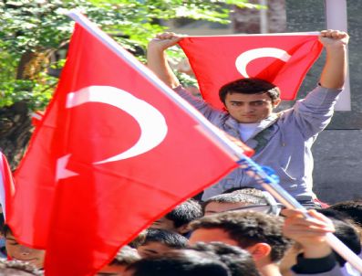 KAZIM ÖZALP - Antalya`da Terör Protestosu