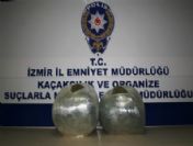 İzmir`de 32 Kilo Esrar Ele Geçirildi