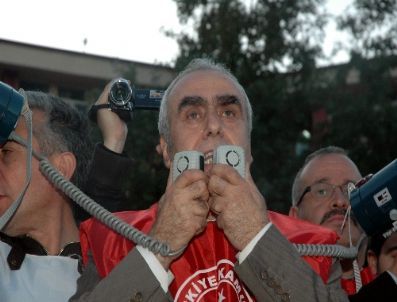 Kütahyalılar Zafer Meydanından Teröre Tepki Gösterdi