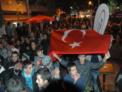ÇARK CADDESI - Sakarya’da Terör Protestosu