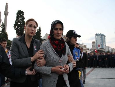 CEMAL YıLMAZ DEMIR - Samsunlu Şehit Er Fikret Özer`in Cenazesinde Teröre Lanet Yağdı