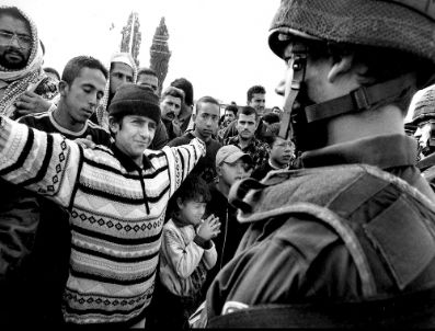 İZZET KERIBAR - Ünlü Medya Fotoğrafçısı Yaghobzadeh İzmir`deydi