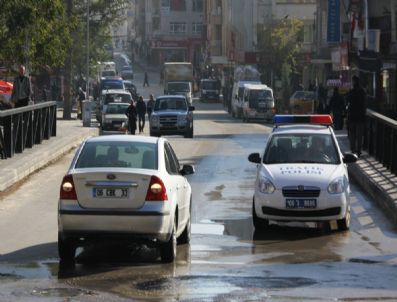 Atatürk Caddesinde Tek Yön Uygulaması Başladı