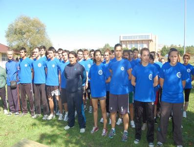 ULUDAĞ ÜNIVERSITESI REKTÖRÜ - Uludağ Üniversitesi`nde Spor Oyunları Başladı