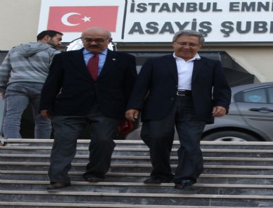 ZÜLFÜ LİVANELİ - Zülfü Livaneli Asayiş Şube Müdürlüğü`ne Gelerek Şikayette Bulundu