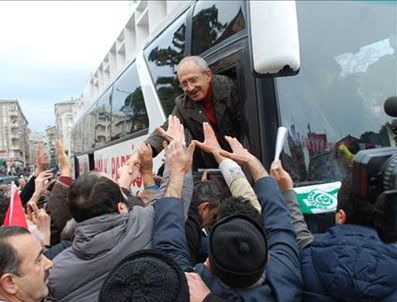 ÇALKAYA - Kılıçdaroğlu'nun konvoyunda kaza