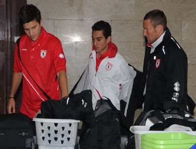 MUSTAFA SARP - Samsunspor`da Bülent, Fenerbahçe Maçı Kadrosundan Çıkartıldı