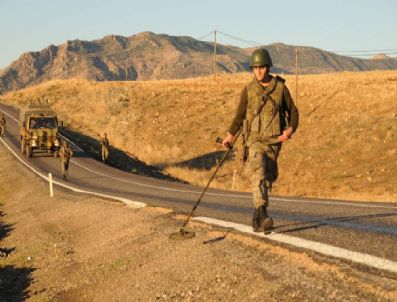 GABAR - Sınır Hattında Askeri Operasyonlar Devam Ediyor