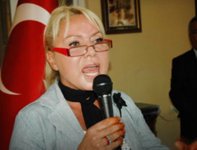 YILMAZ ERDOĞAN - Şehit eşi: Hülya Avşar'ın ciğeri yanmamış