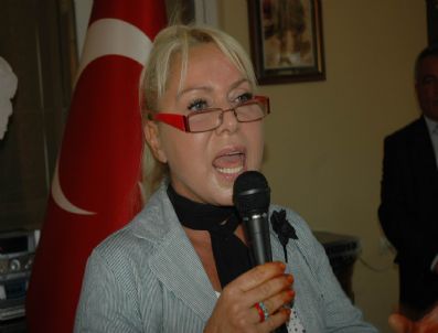 SEMA ERDOĞAN - Şehit Eşinden Sanatçılara Tepki