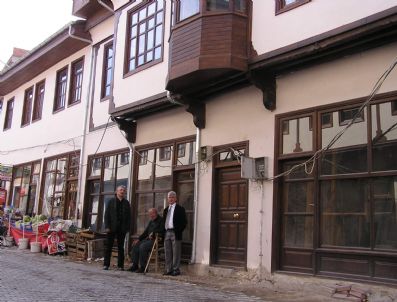 BOSTANBAŞı - Yeşilyurt`un Tarihi Evlerine Yeni Çehre Kazandırıldı