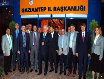 Başkanlar Vali Ata İle Ak Parti İl Başkanı Uzer`i Ziyaret Etti