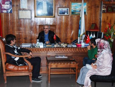 RıZA ÇAKıR - Çayeli Belediyesinden Öğrencilere Yardım