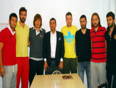 ALI HELVACı - Denizlispor`da Futbolculardan Kıbrıslıoğlu`na Destek