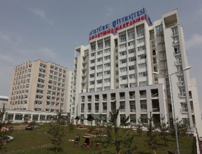 Deprem Nedeniyle Erzurum`daki Üniversite Hastanelerindeki İzinler Kaldırıldı