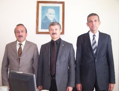 MUZAFFER TEKIN - İhtilalde Eğitimi Yarım Kalan Başkan, İlçesine Üniversite Yaptırdı