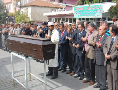 CENGIZ ŞAHIN - İşadamı Öncebe`yi Yüzlerce Kişi Ebediyete Uğurladı