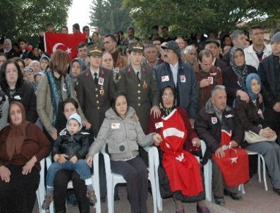 Kamanlı Şehit Tekinaslan Son Yolculuğuna Uğurlandı