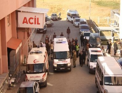 Kars`ta Duble Yolda Feci Kaza: 5 Ölü, 23 Yaralı (2)