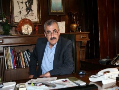 ŞEHMUS NASıROĞLU - Midyat Belediyesi Van`a Arama Kurtarma Ekibi Yolladı