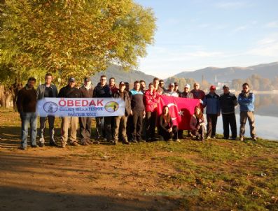 Ödemişli Dağcılar, Şehitler Anısına Bayrak Açtı