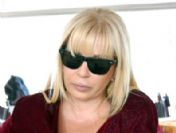 Zerrin Özer Gözyaşlarına Boğuldu