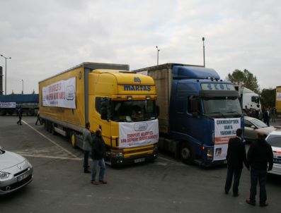 Ak Parti`nin Yardım Tır`larından Oluşan Konvoy Yola Çıktı