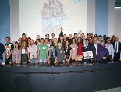 Almanya’daki Göçmen Gençler Vatanlarını Tarif Etti