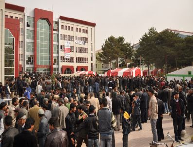 RAMAZAN FANI - Erciş Kaymakamlığında çadır izdihamı