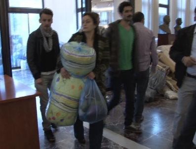 SELAMI ÖZTÜRK - Kadıköy Belediyesi Yardım Üssü Gibi Çalışıyor (özel)