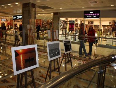 Karma Fotoğraflar As Merkez Outlet’te