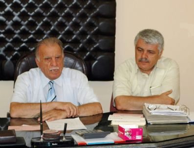 SÜLEYMAN NAZIF - Kızılay`dan Van`a Yardım Eli