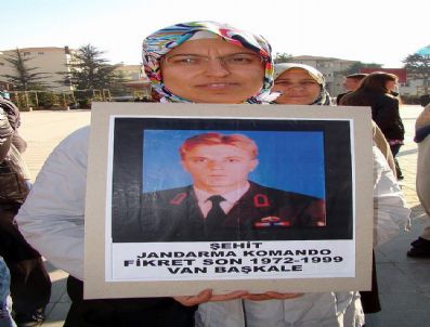 MUSTAFA AKSU - Şehit Yakınlarından Teröre Lanet Yürüyüşü